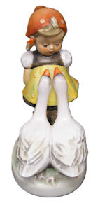 Hummel Goebel Figurine
