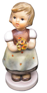 Hummel Goebel Figurine